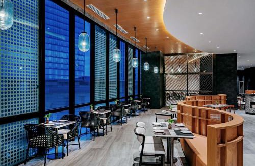 Taman Century Hotel | Novotel Johor Bahru City Centre