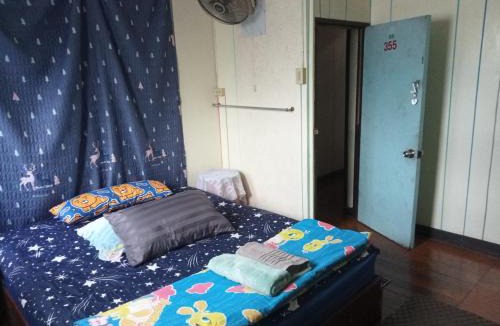 Bang Phra House | NP guesthouse
