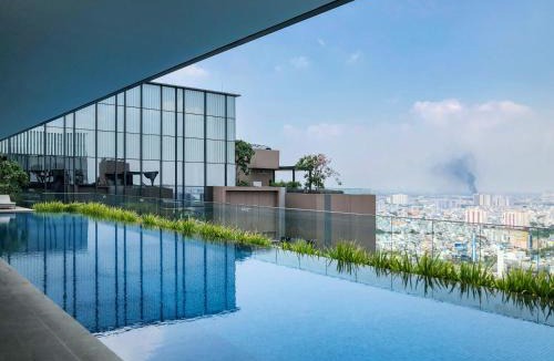 Da Kao Apartment | NU MarQ Saigon - Luxury Apartment- beautiful gym pool