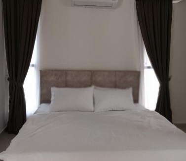 Lunas Villa | Nuha Homestay La Casa Lunas