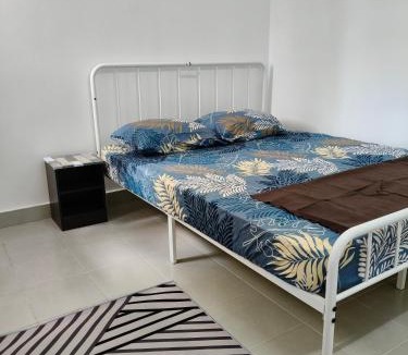 Pulau Sebang Apartment | NurrCha Homestay Afamosa near WaterparklHondalUniKL