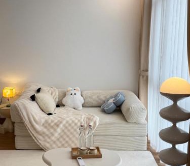 Van Giang House | NYX Homestay & Studio- Homestay Vinhomes Ocean Park