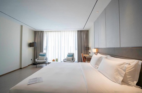 Tuol Kouk Hotel | Oakwood Premier Phnom Penh