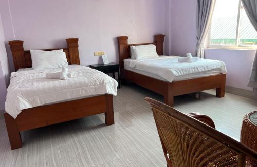 Krong Kaeb House | Ocean Breeze Hotel