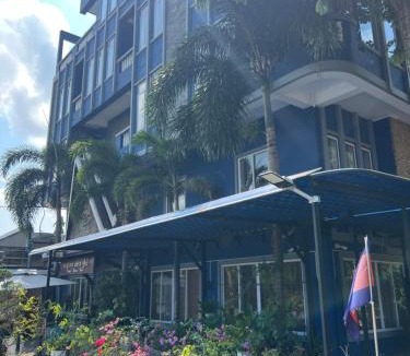 Krong Kaeb House | Ocean Breeze Hotel