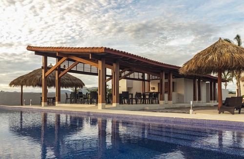Zihuatanejo Apartment | Ocean View Apartment