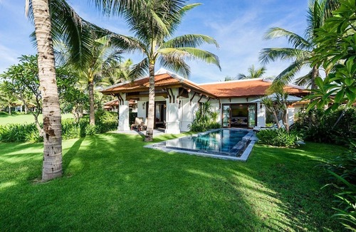 Cam Lam Resort | Ocean View Pool Villa
