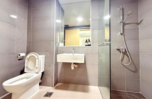 Kuantan Apartment | OceanBay8 Seaview 6PAX Studio Netflix A-21-13