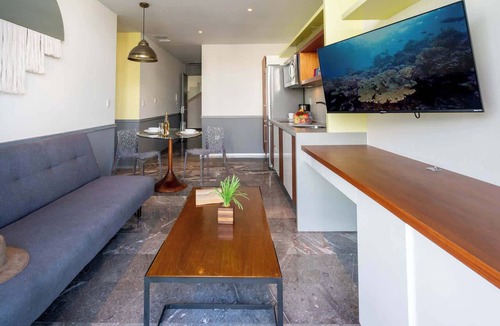 Zazil-ha Condo | Oceanfront 2BR, Rooftop Pool, Gym, Walk to Beach