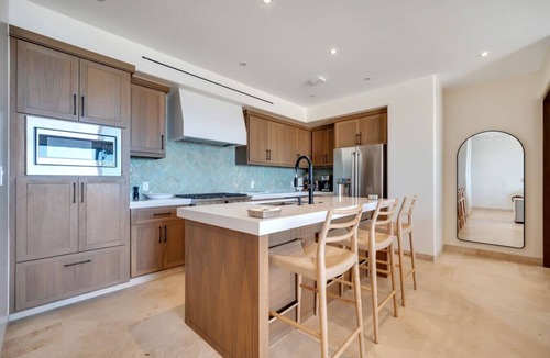 Buzzards Condo | Oceanfront, Infinity Pool, Vera-Neo Beach Club/Gym