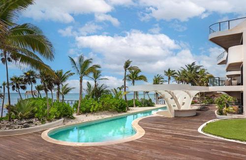 Tulsayab Apartment | Oceanfront PH Studio with Stunning Bay Views