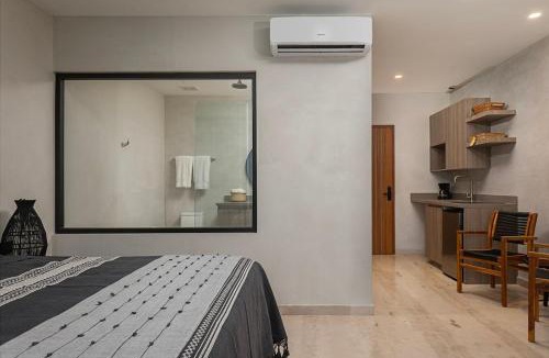 Tulsayab Apartment | Oceanfront PH Studio with Stunning Bay Views