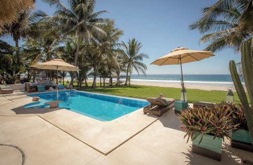 Barra de Colotepec Villa | Oceanfront Private Villa