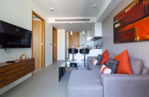 Bang Tao Apartment | Oceanstone by Holy Cow, 1-BR, next building view