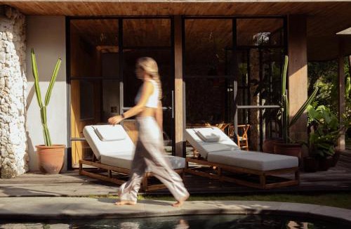 Uluwatu Villa | OLA HOUSE Uluwatu Bespoke 2 BR with Salt Water Pool 10 minutes to Best Beaches