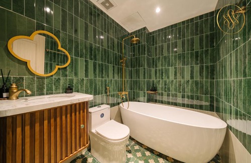Hang Buom Apartment | Old Quarter Boutique Apartments with lift by Ssens Homes