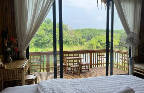 Ngoi Tu Hotel | Om Tara Retreat