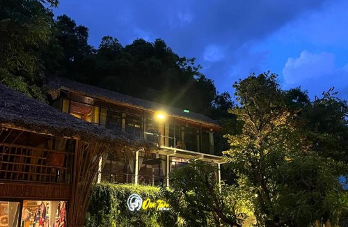 Ngoi Tu Hotel | Om Tara Retreat