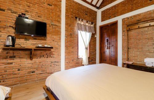 Bangunjiwo House | Omah Teras Bata Guesthouse
