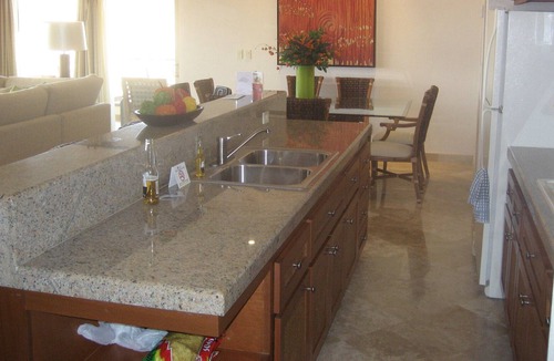 Marina Apartment | On Cliff Rocks - Amazing Views of Downtown, Marina & Pacific