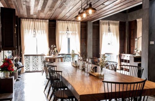 Old City Hotel | ONCE (upon a time) Chiang Mai Home