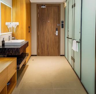 Bac Ninh Hotel | Orange Crystal Phoenix hotel