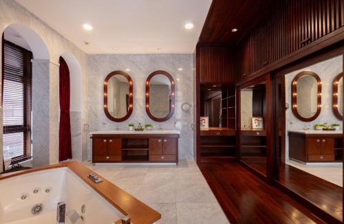 Thang Tam Villa | OrangeBlue villa near Beach Pool free Vung Tau Vietnam