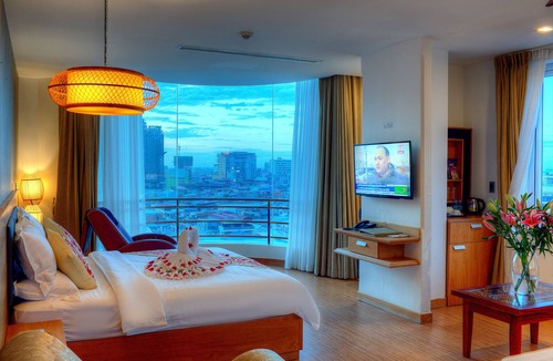Prampir Makara Hotel | Orussey One Hotel & Apartment