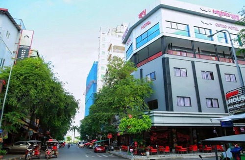 Daun Penh Hotel | Ostro Hotel