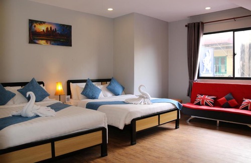 Daun Penh Hotel | Ostro Hotel