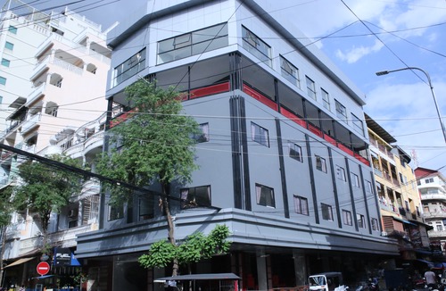 Daun Penh Hotel | Ostro Hotel