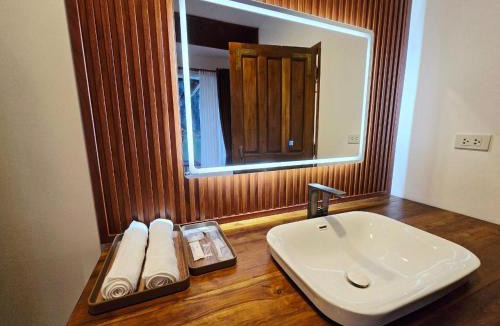 Nong Khiaw Resort | Ou river house resort
