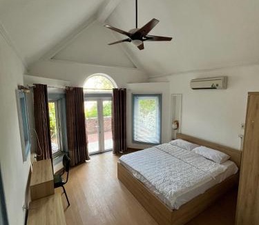 Ngu Hanh Son Hotel | OUTPOST Bar & Hostel