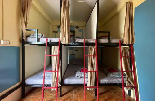 Bokeo Province Hostel | Over the Moon hostel