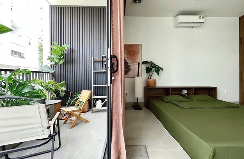 Linh Trung IEPZ Bed & Breakfast | Owl's Night Homestay | Keo House