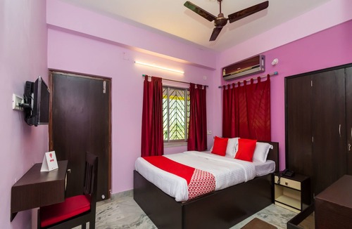 Mukundapur Hotel | OYO 11379 Jams Guest House