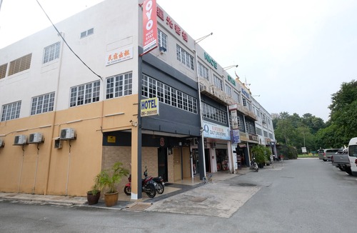 Taman Rotan Tunggal Hotel | OYO 1190 Nice Stay Hotel