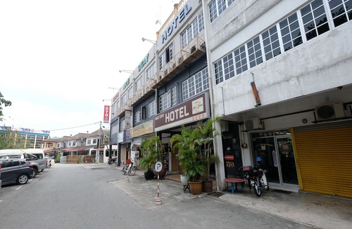 Taman Rotan Tunggal Hotel | OYO 1190 Nice Stay Hotel