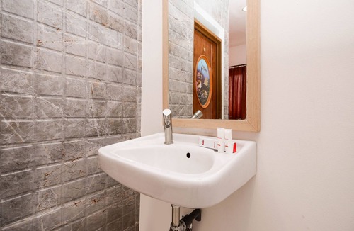 Semarang House | OYO 1251 Residence 8
