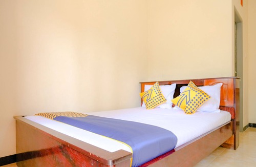 Blitar Hotel | OYO 2826 Panderman Residence