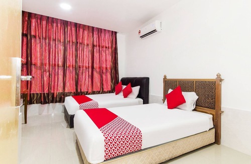 Bandar Baru Salak Tinggi Hotel | OYO 414 Adiff Palace Hotel