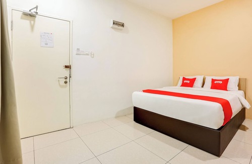 Batu Ferringhi Hotel | OYO 497 ESQ Ferringhi Hotel