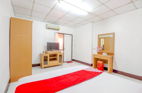Phasi Charoen Hotel | OYO 525 MRT Phetkasem 48 Place