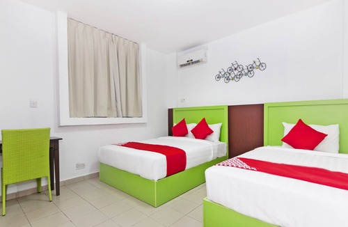 Penampang Hotel | OYO 564 Y Hotel