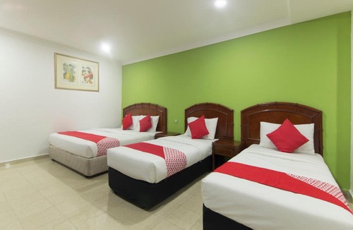 Kuala Lumpur City Centre Hotel | OYO 805 Hotel Run Star