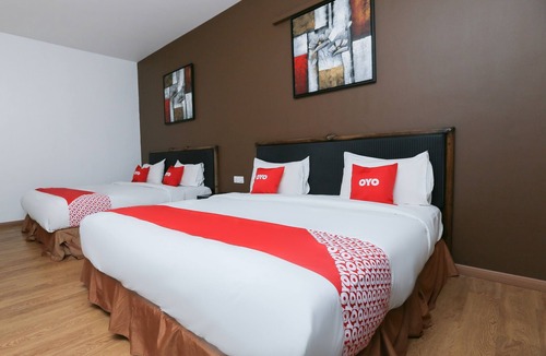 Kukup Hotel | OYO 89915 East Mount Hotel