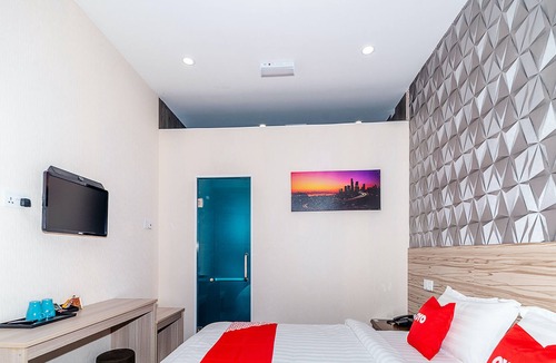 Kota Kinabalu Hotel | OYO 90147 Hilltop Hotel