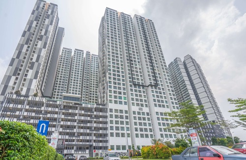 Kempas Hotel | OYO 90182 d' Summit Residence 1BHK