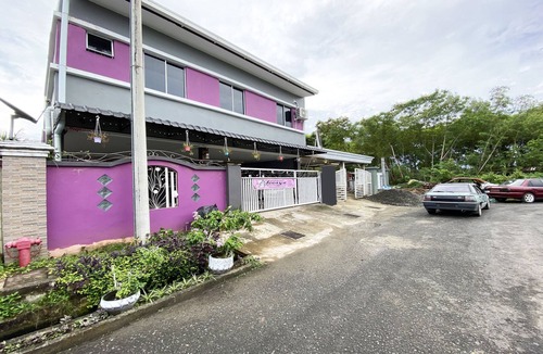 Semporna House | OYO 90198 Aleesya Homestay