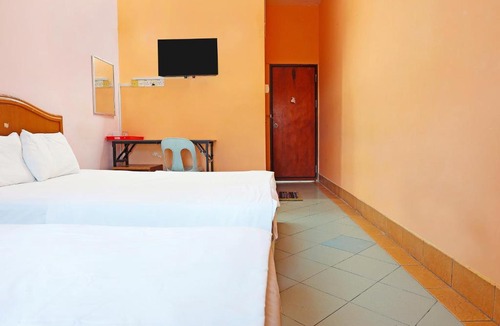 Kuching Hotel | OYO 90598 Living House C0